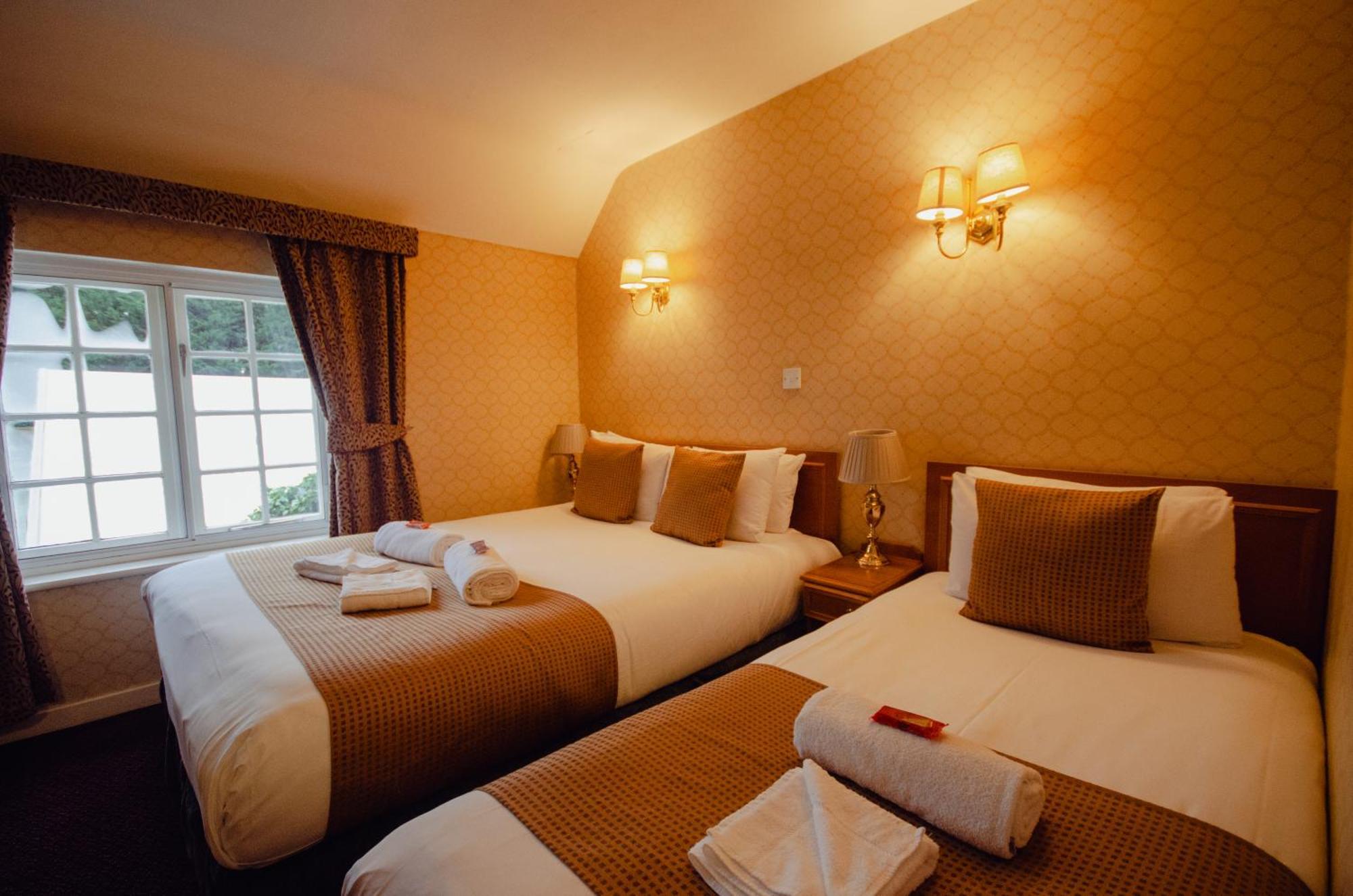 Howfield Manor Hotel Canterbury Exterior photo