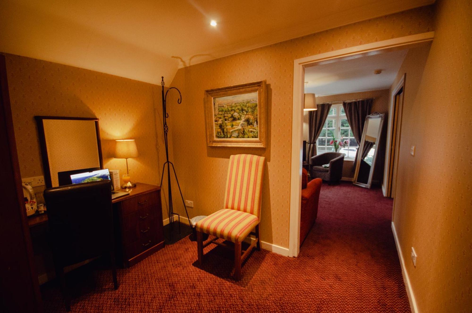 Howfield Manor Hotel Canterbury Exterior photo