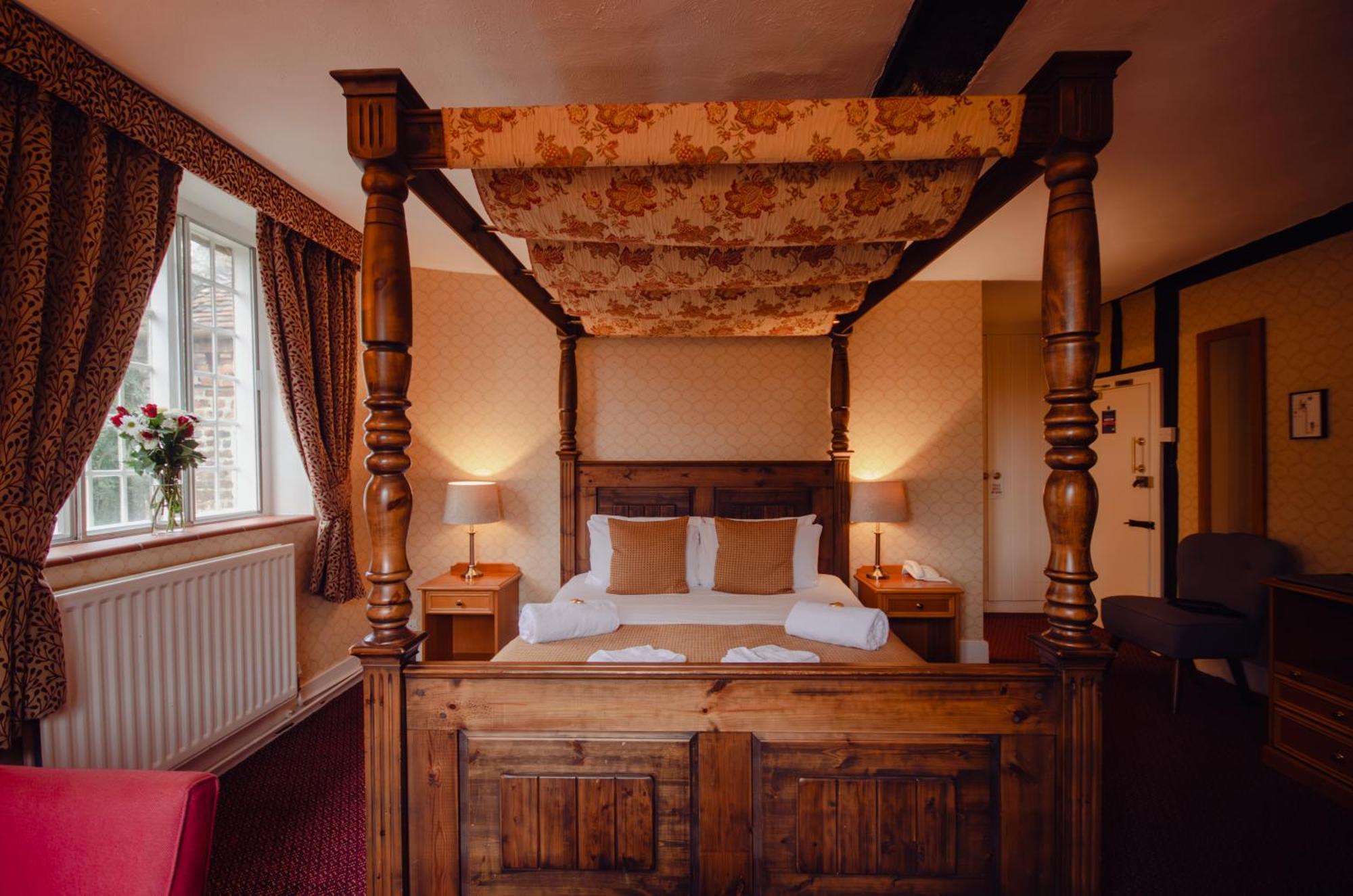 Howfield Manor Hotel Canterbury Exterior photo