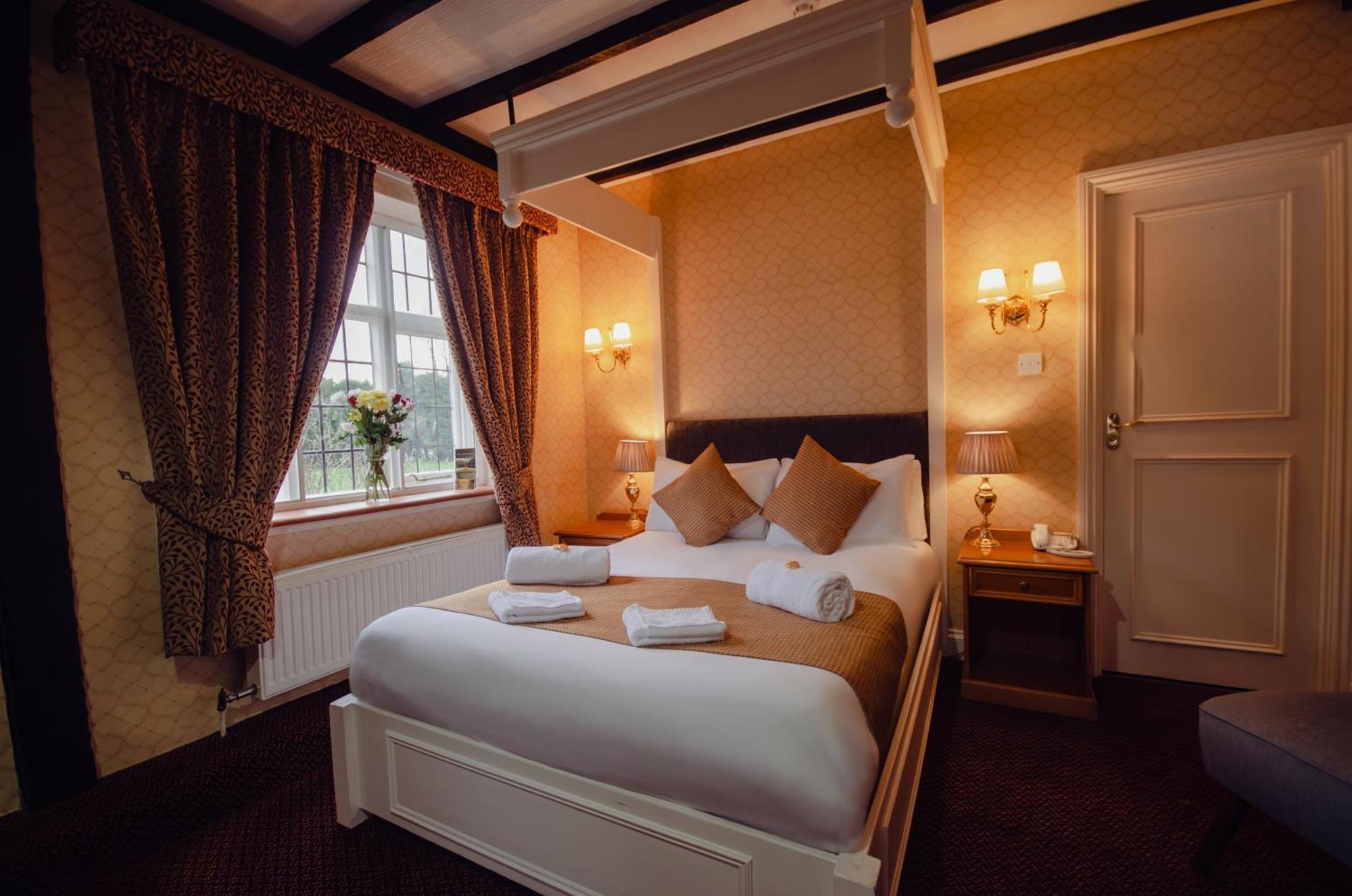Howfield Manor Hotel Canterbury Exterior photo